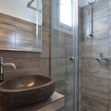 Nikoleta Sifnos * Apollonia