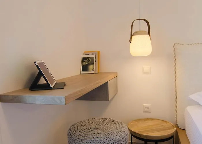 Nikoleta Sifnos Apollonia